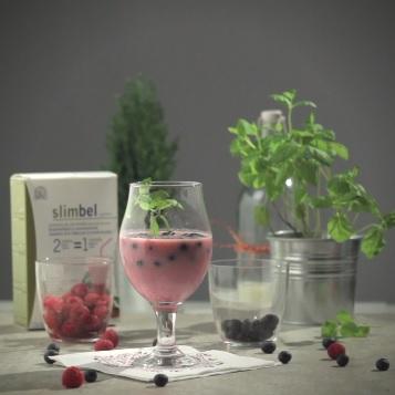 Slimbel shake with red fruits.